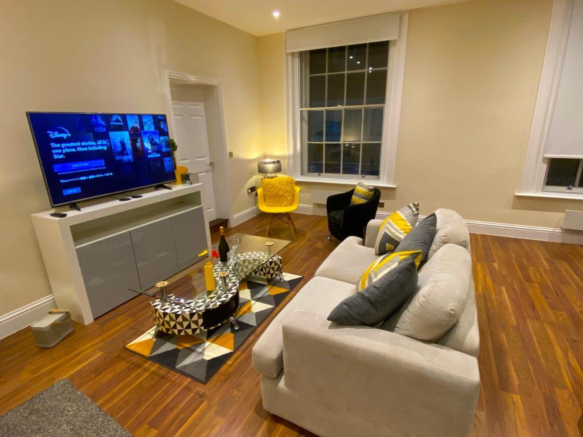 Deluxe High Street Apartment Canterbury Exterior foto